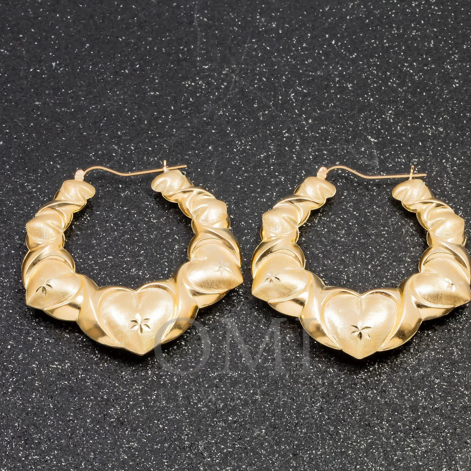 10K GOLD LADIES HEART HOOP EARRINGS