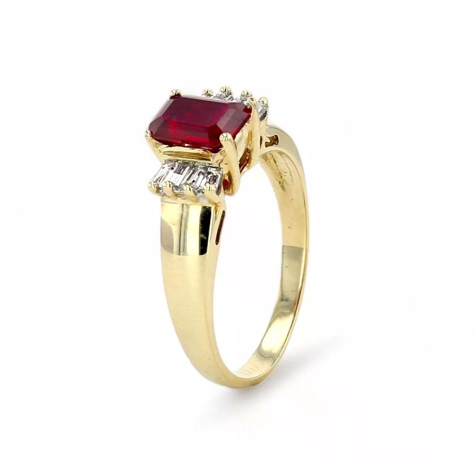 10k Yellow gold solitary ruby and baguette diamonds-49245