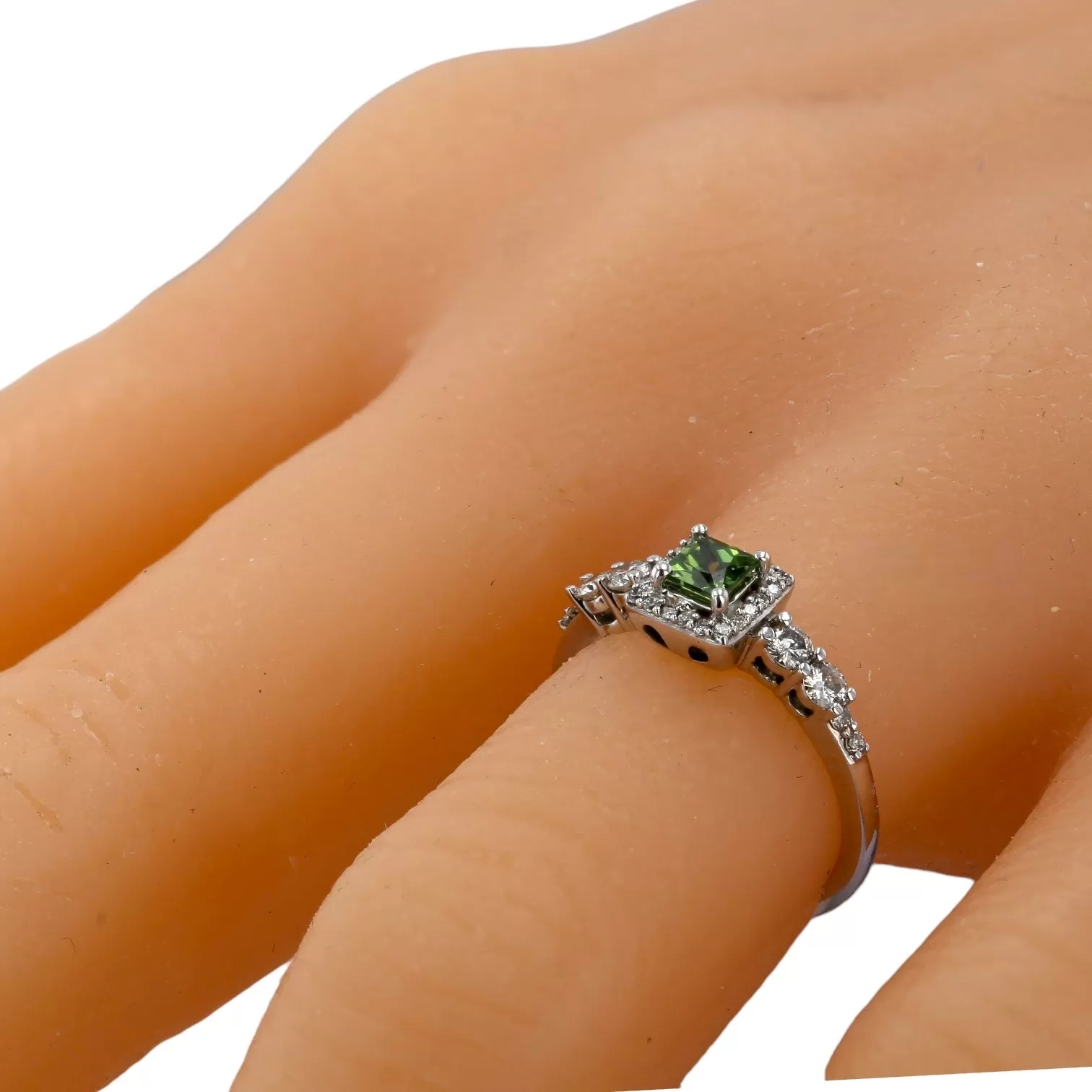 14K White gold solitaire green sapphire halo diamonds ring