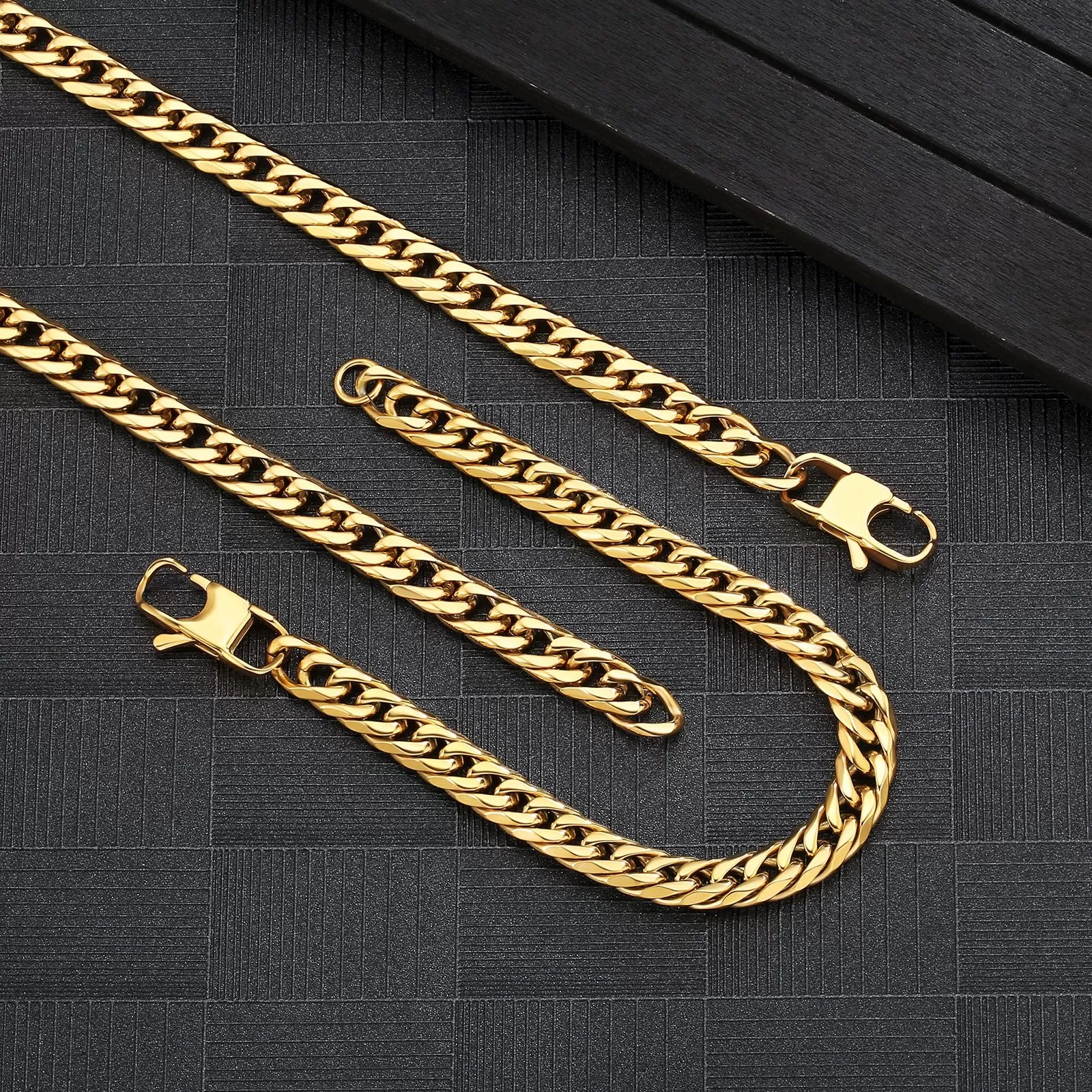 6-Sided | 8mm Miami Cuban Link Chain and Bracelet Set in 18K Gold KRKC