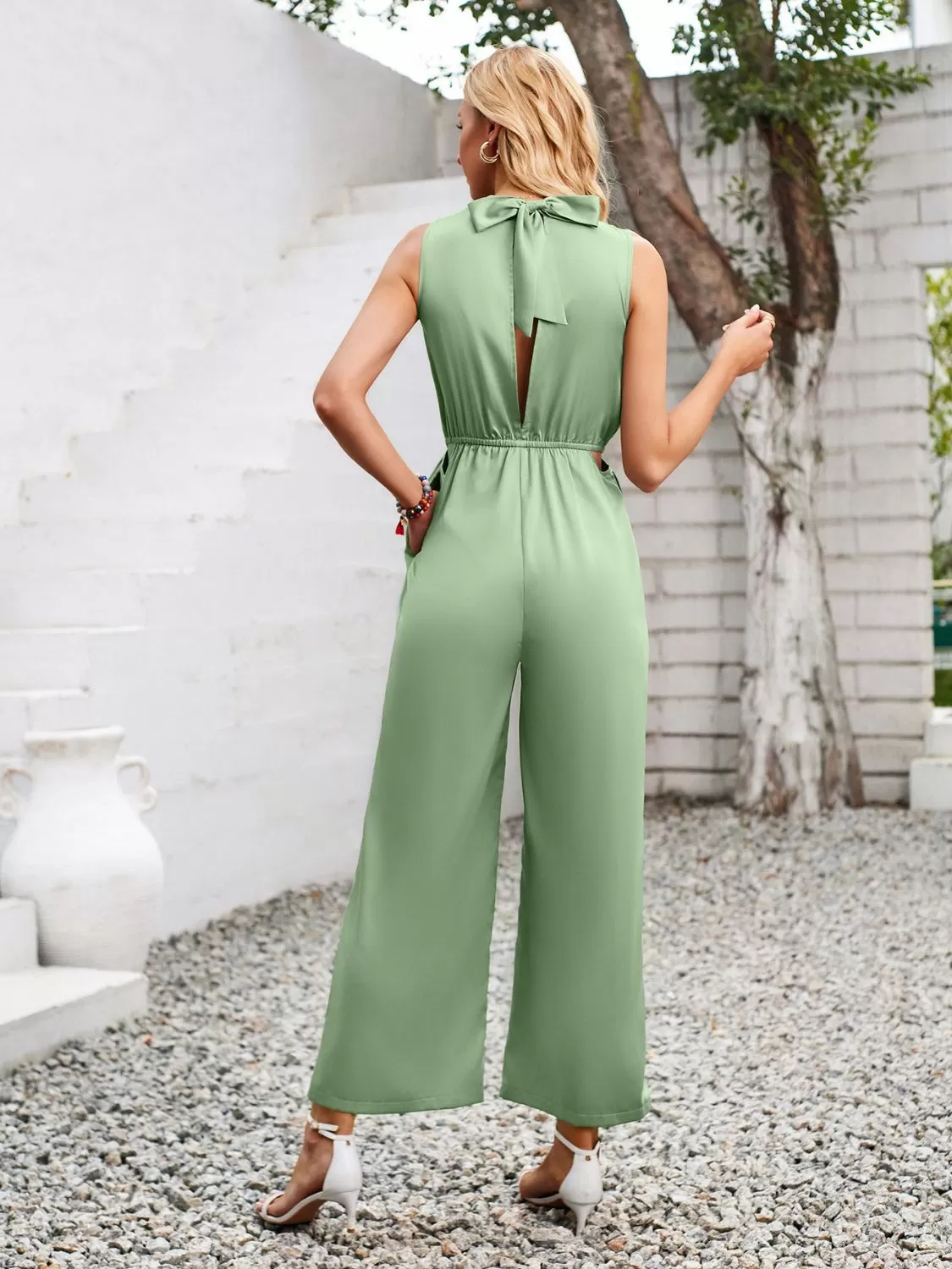 Chic Cutout Tied Wide Leg Sleeveless Jumpsuit for Women - Perfect Summer Fashion, Stylish and Comfortable One-Piece Outfit