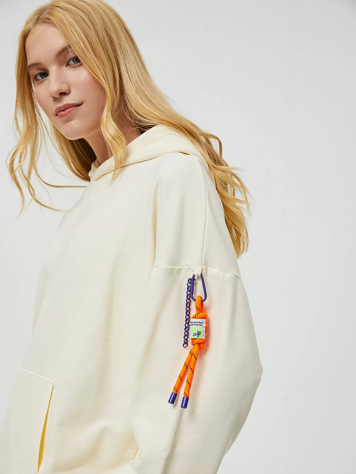 Contrast Detachable Keychain Hoodie