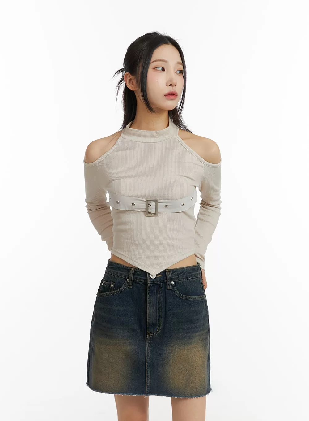 Cut-Out Turtle Neck Belt Crop Top CJ416