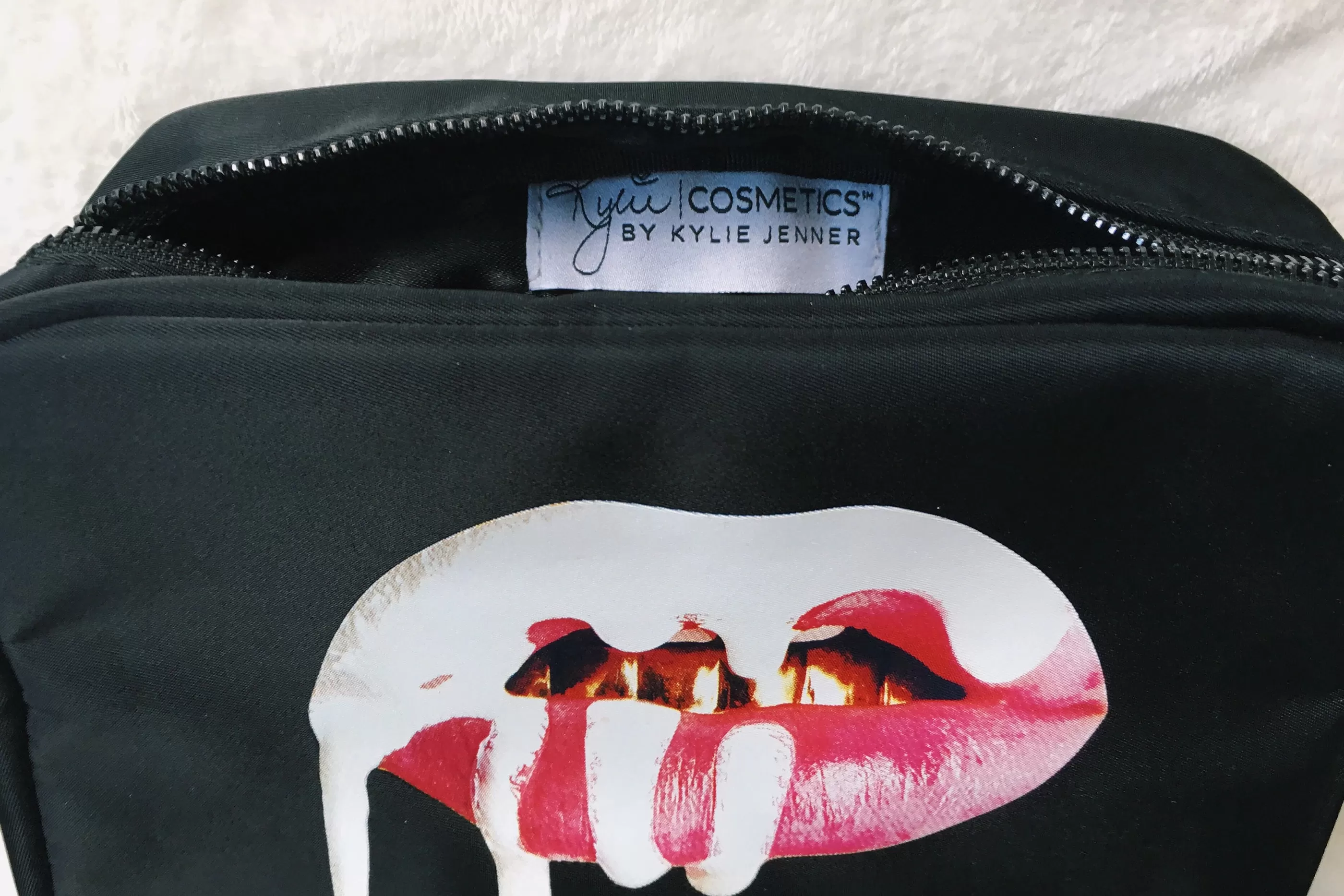 Lips Cosmetic Bag