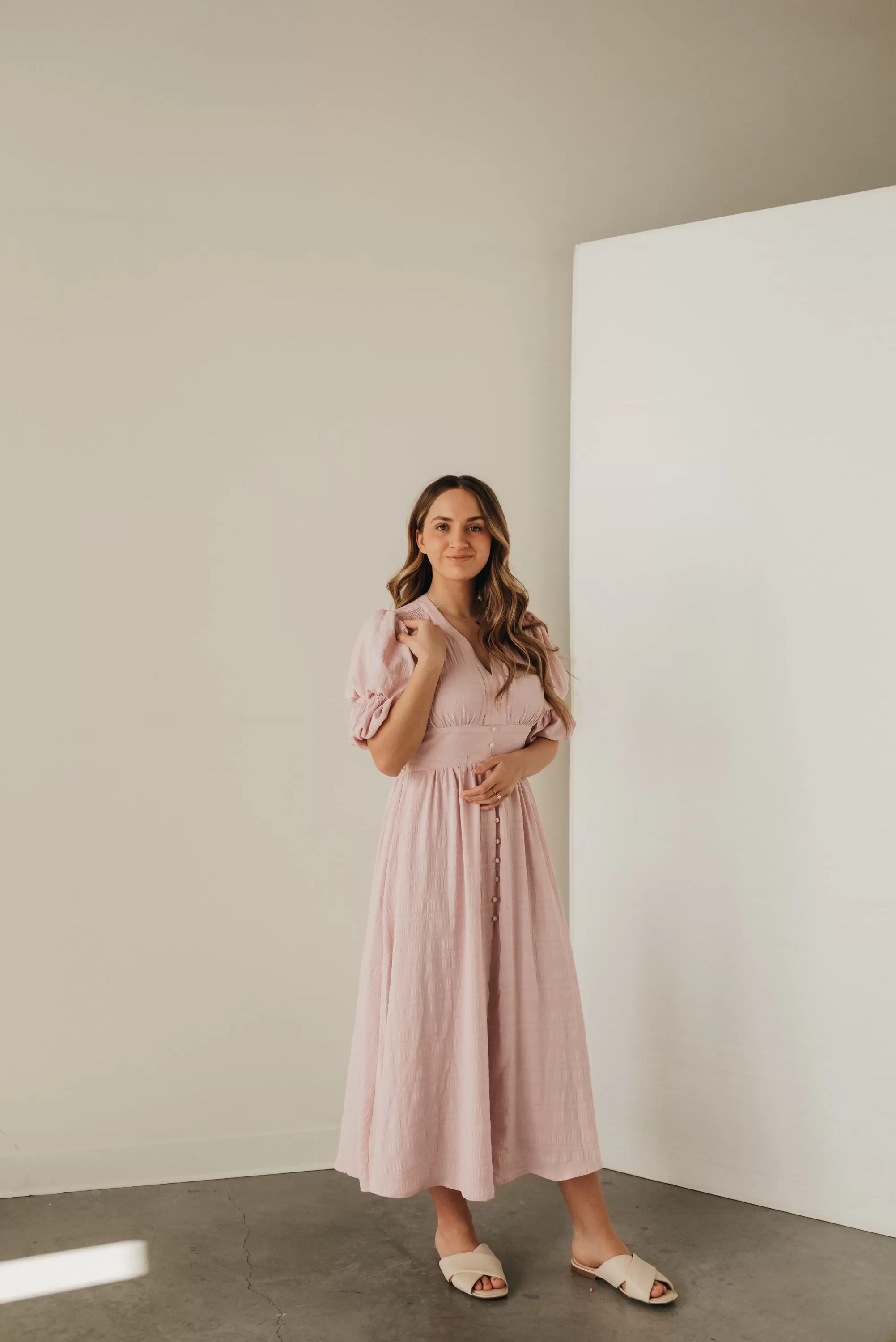 Rose Bubble Sleeve Midi Dress in Blush