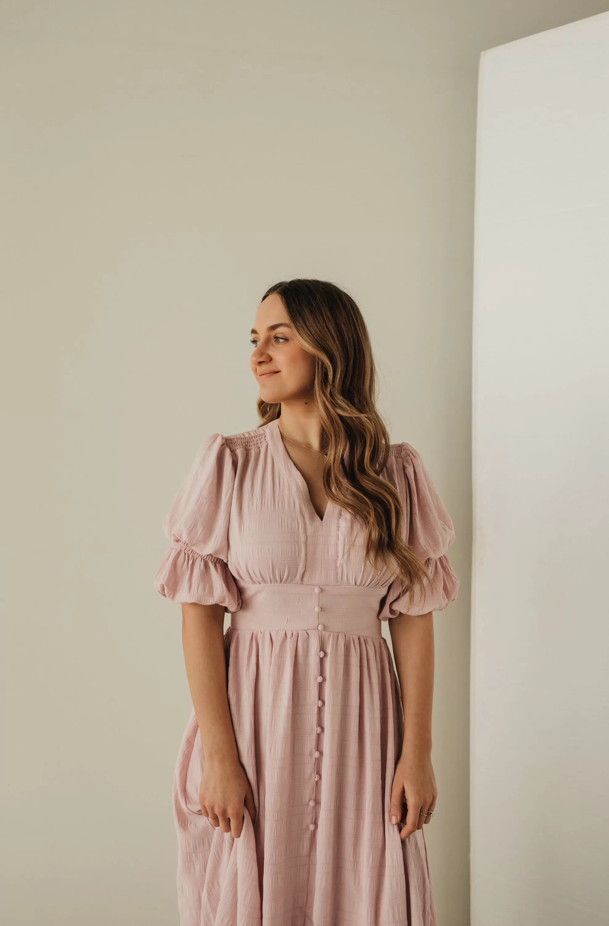 Rose Bubble Sleeve Midi Dress in Blush