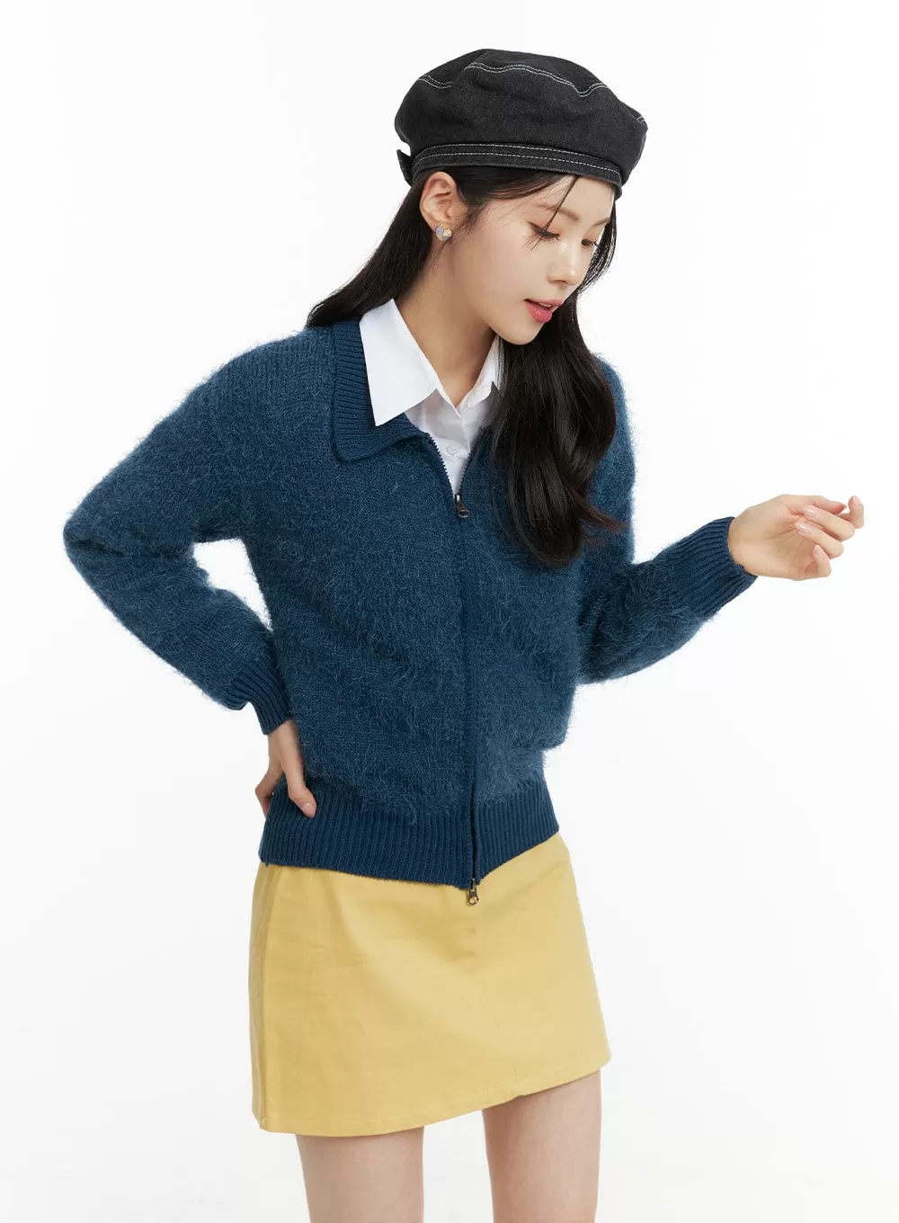 Soft Collar Knit Sweater OF408