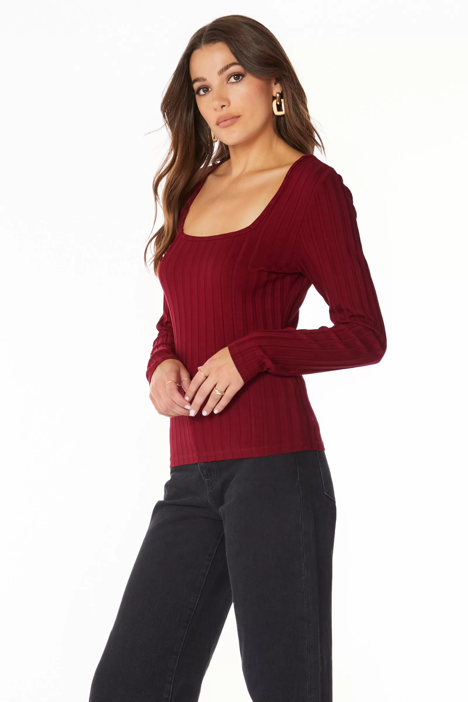 SQUARE NECK LONG SLEEVE TOP